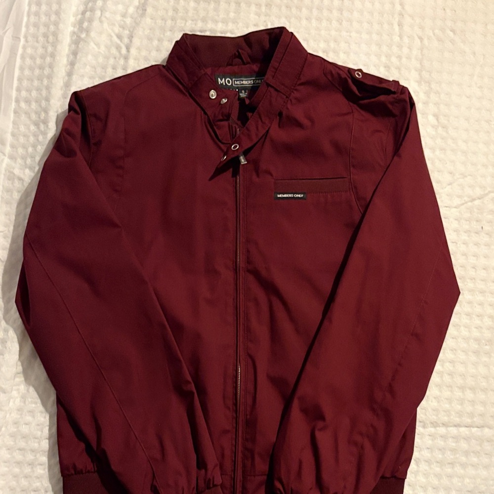 Women's Burgundy Jacket